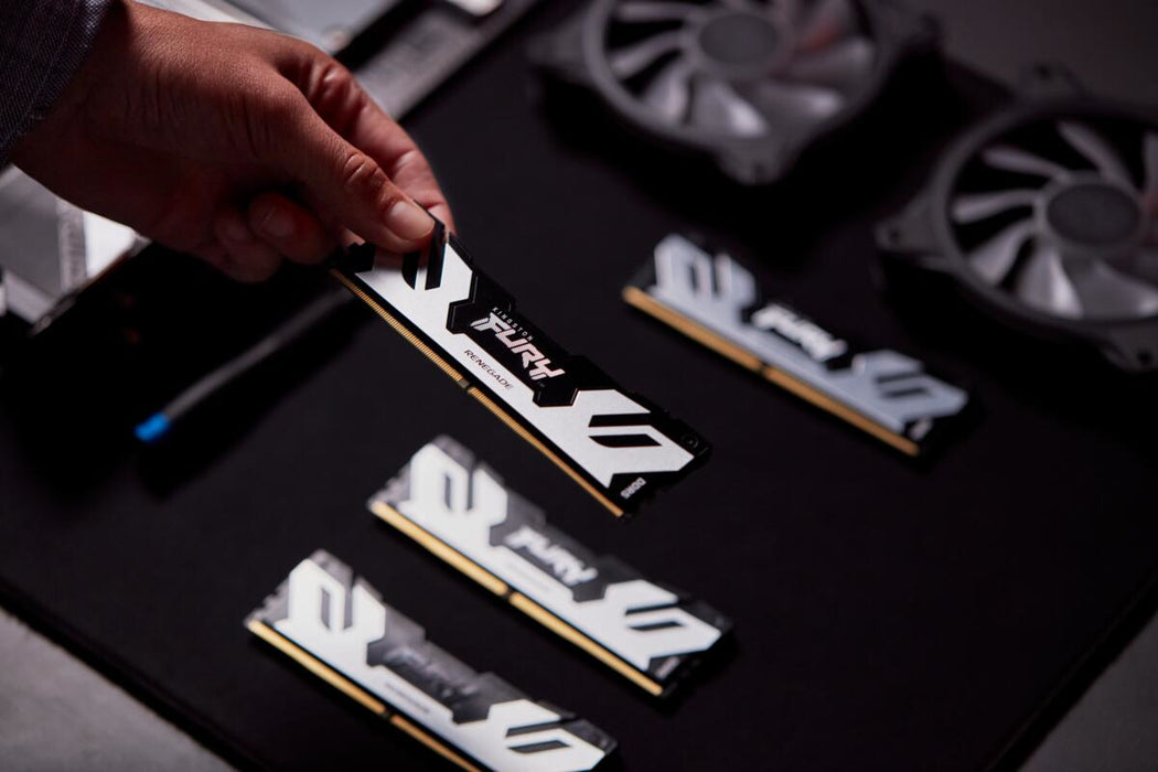 Kingston Technology FURY 32GB 7200MT/s DDR5 CL38 DIMM (Kit of 2) Renegade Silver XMP